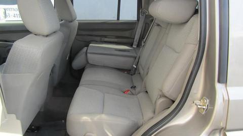 Jeep Commander 2006 photo 2