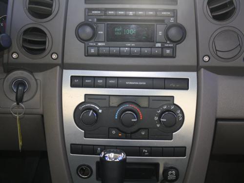Jeep Commander 2006 photo 2