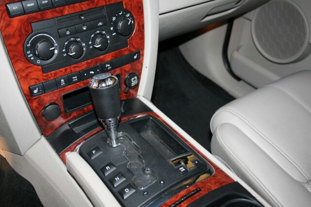 Jeep Commander 2006 photo 4