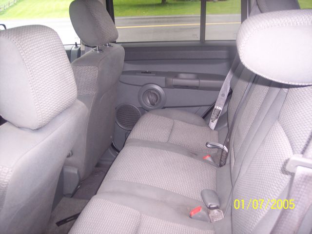 Jeep Commander 2006 photo 4