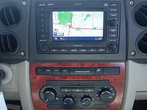 Jeep Commander 2006 photo 2