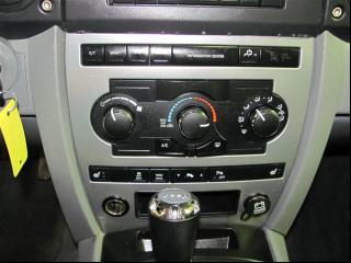 Jeep Commander 2006 photo 1