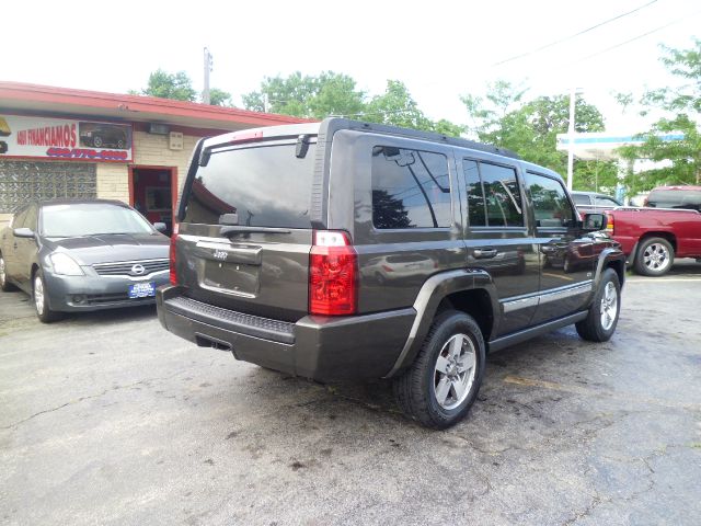 Jeep Commander 4wd SUV
