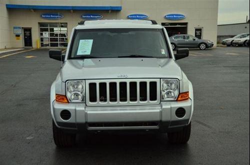 Jeep Commander Reg Cab 108 WB LS Other