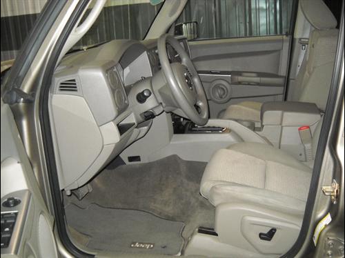 Jeep Commander Base Other