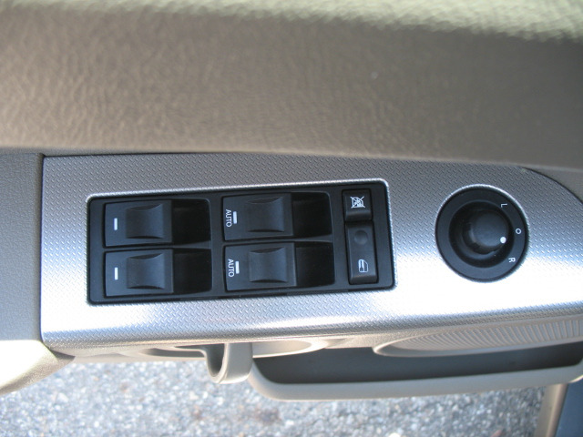 Jeep Commander 2006 photo 11