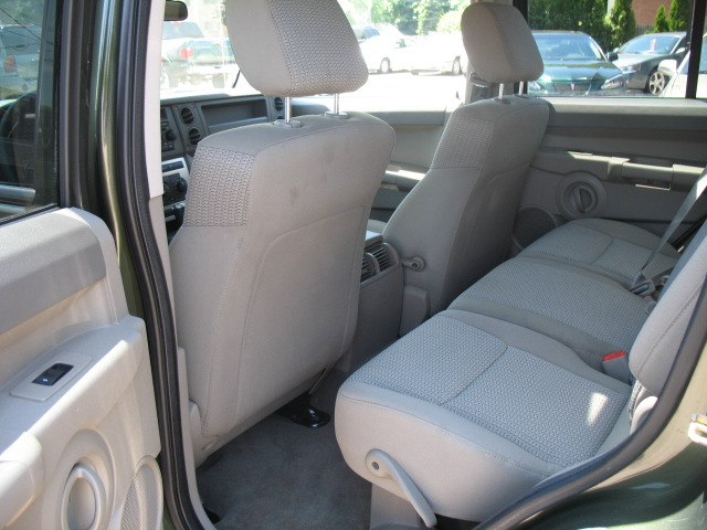 Jeep Commander 2006 photo 16