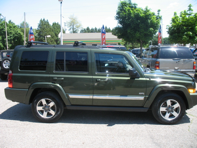 Jeep Commander 2006 photo 18