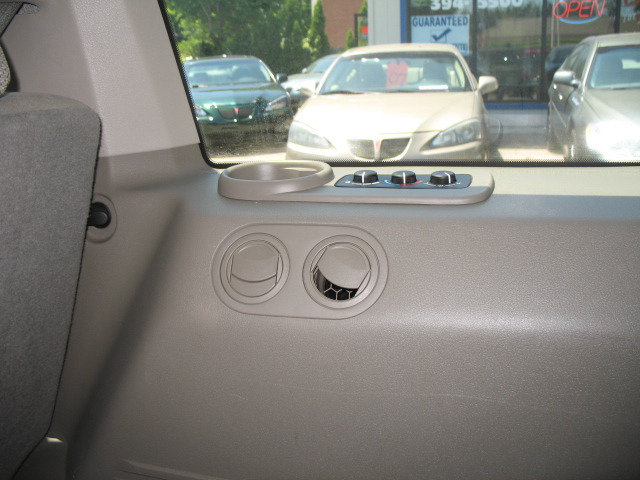 Jeep Commander 2006 photo 3