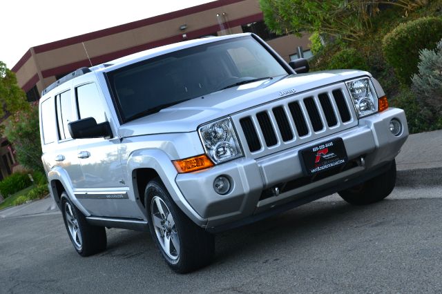 Jeep Commander 2006 photo 2