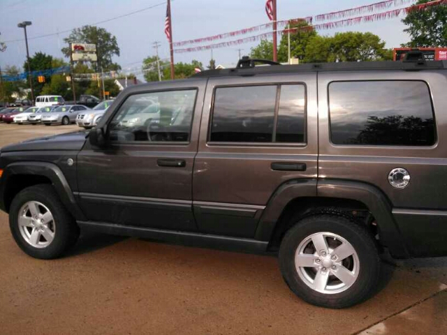 Jeep Commander 2006 photo 1