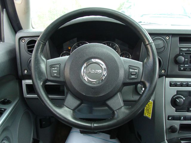 Jeep Commander 2006 photo 4