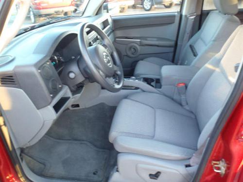 Jeep Commander Crew Cab SR5 Other