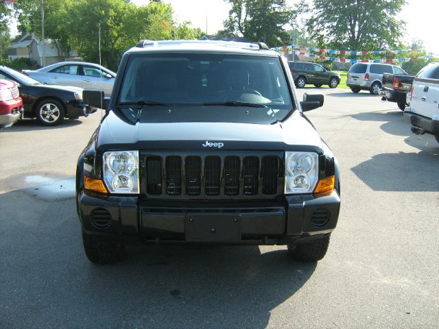Jeep Commander 2006 photo 2