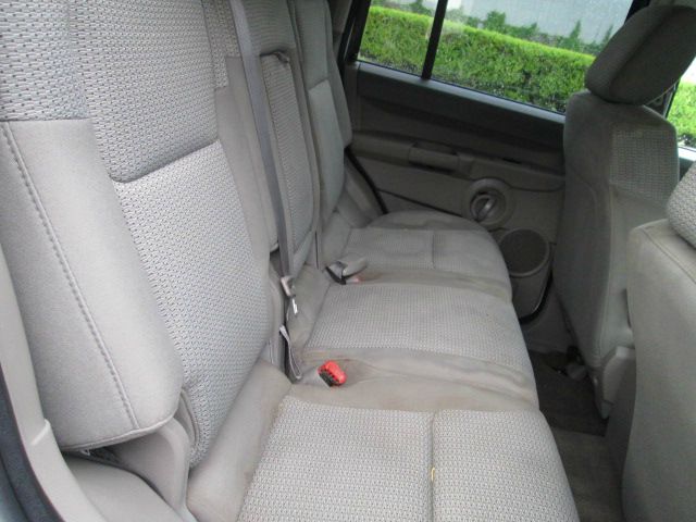Jeep Commander 2006 photo 13
