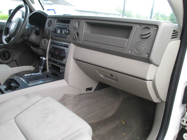 Jeep Commander 2006 photo 14