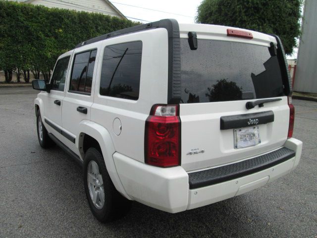 Jeep Commander 2006 photo 21