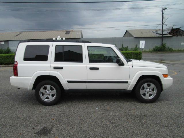 Jeep Commander 2006 photo 23