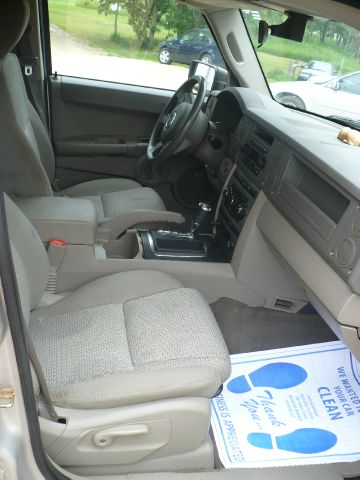 Jeep Commander 2007 photo 8