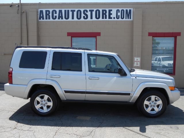 Jeep Commander 2007 photo 2