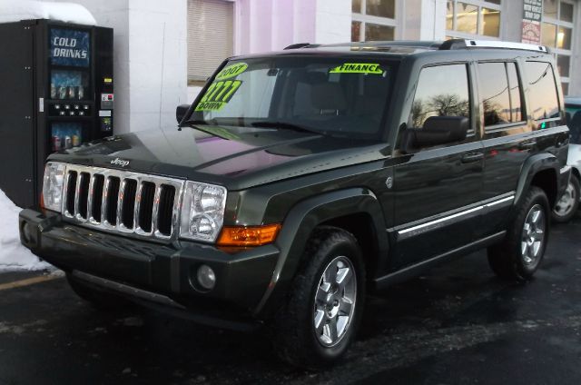 Jeep Commander Super SUV