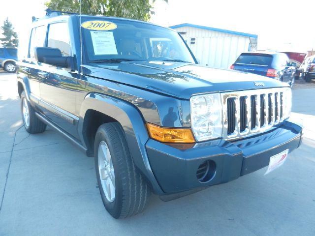 Jeep Commander 2007 photo 2