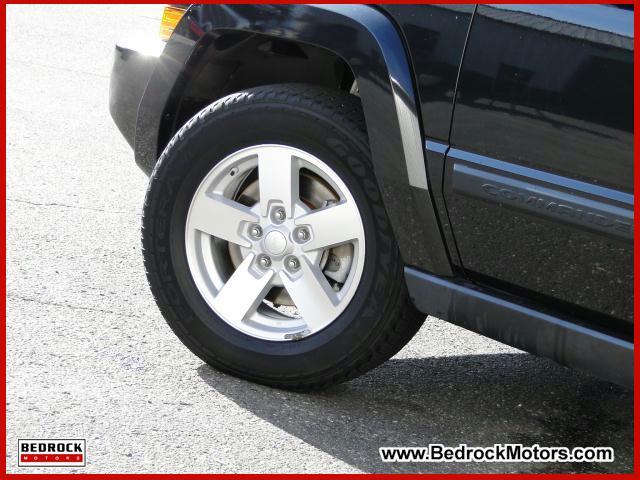 Jeep Commander 2008 photo 3