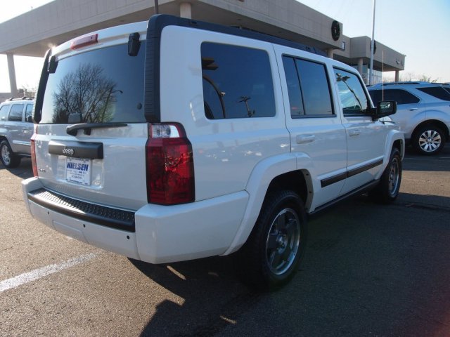 Jeep Commander 2008 photo 4