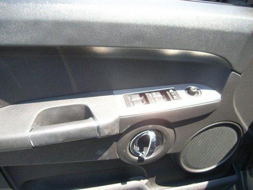 Jeep Commander 2009 photo 1