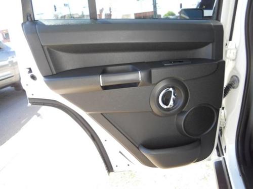 Jeep Commander 2009 photo 1