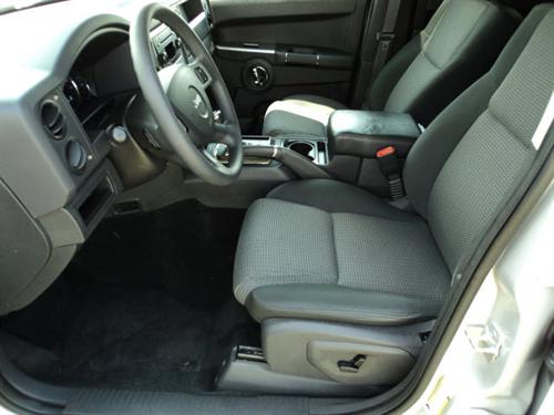 Jeep Commander 2009 photo 4