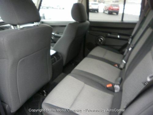 Jeep Commander 2009 photo 4