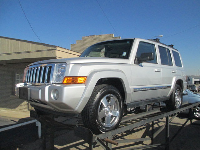 Jeep Commander 2010 photo 0