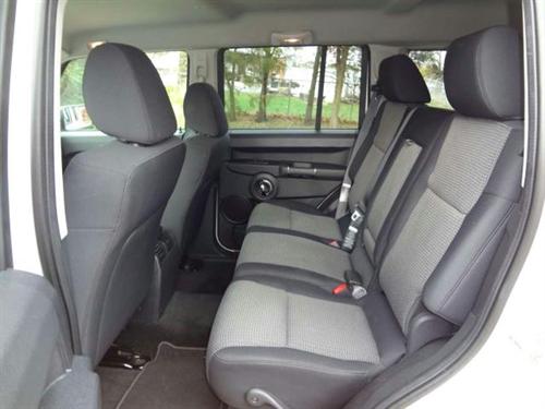 Jeep Commander 2010 photo 5