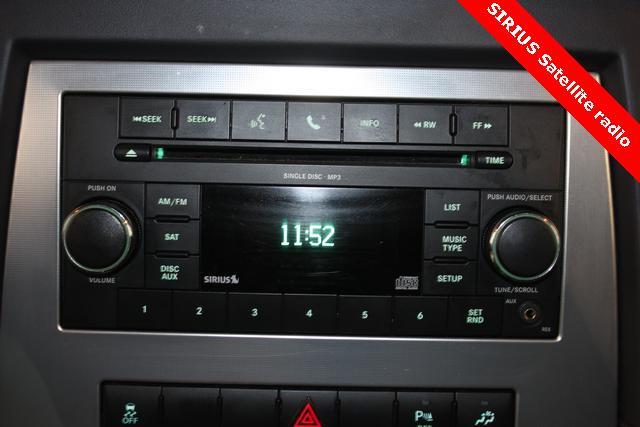 Jeep Commander 2010 photo 2