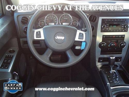 Jeep Commander 2010 photo 4