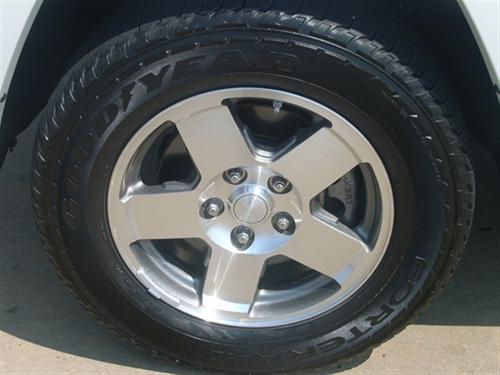 Jeep Commander 2010 photo 2