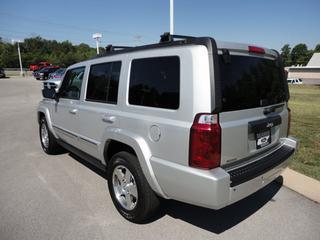 Jeep Commander 2010 photo 1