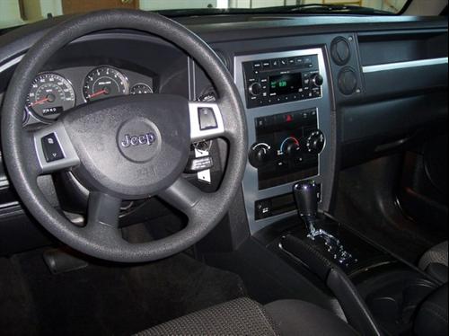 Jeep Commander 2010 photo 1