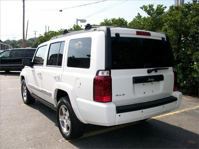 Jeep Commander 2010 photo 4