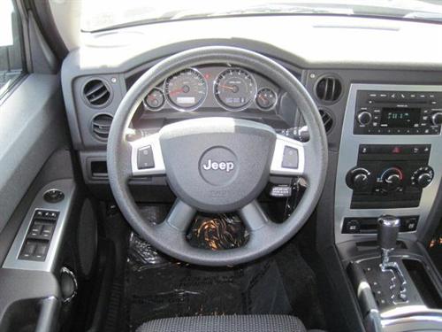 Jeep Commander 2010 photo 1