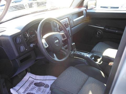 Jeep Commander 2010 photo 1