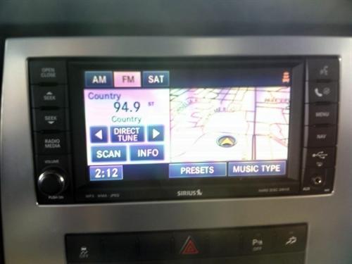 Jeep Commander 2010 photo 2