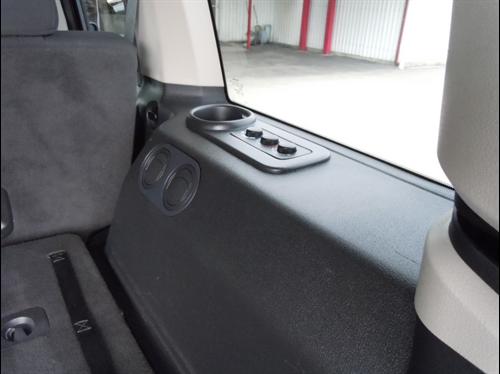 Jeep Commander 2010 photo 4