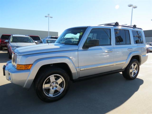 Jeep Commander 2010 photo 0