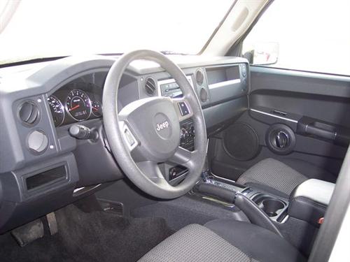 Jeep Commander 2010 photo 1