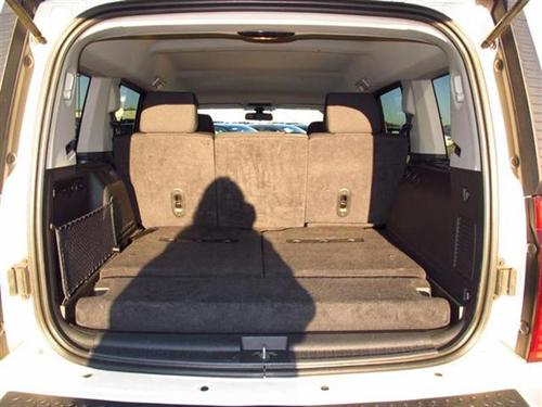 Jeep Commander 2010 photo 1