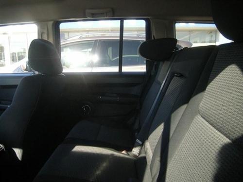 Jeep Commander 2010 photo 3