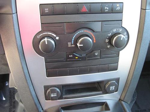 Jeep Commander 2010 photo 3