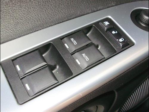 Jeep Commander 2010 photo 3